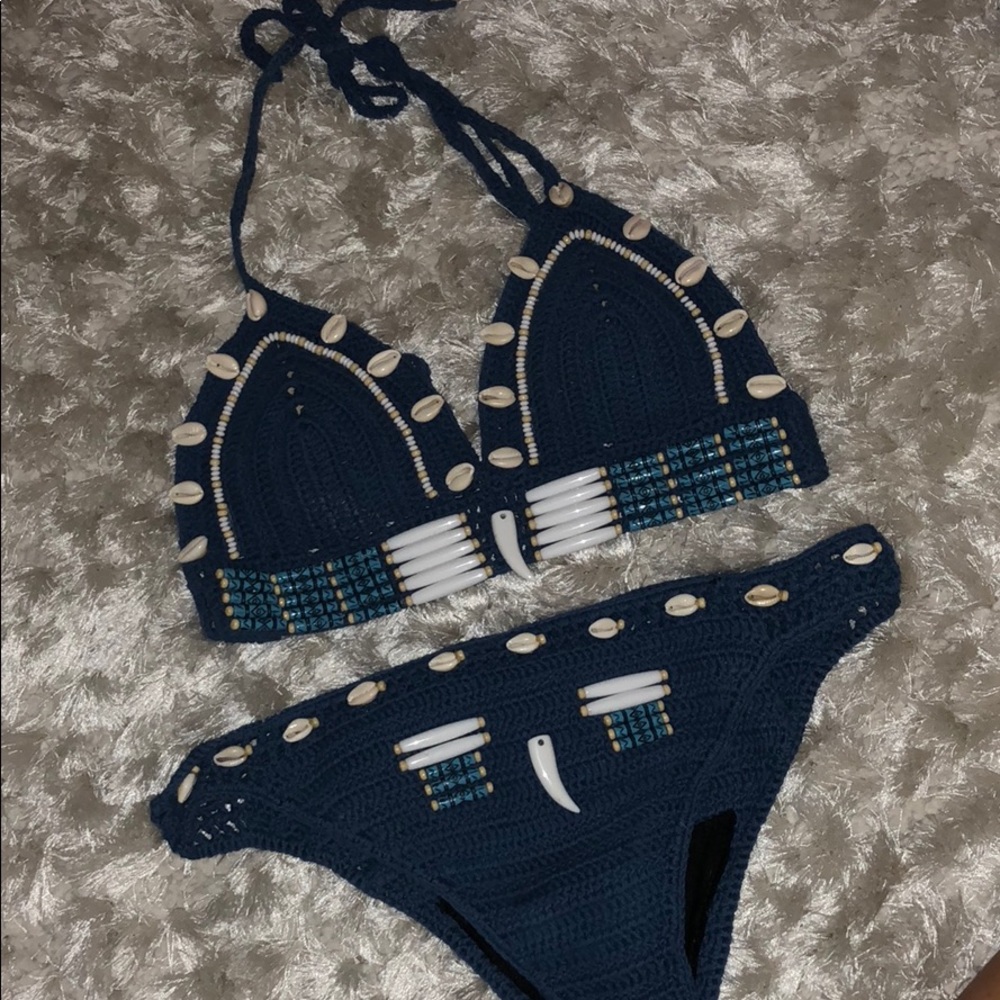 NWOT Crocheted shell bikini